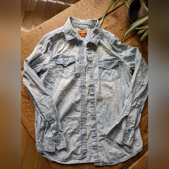 Lightweight, cotton, button up. Size small. Joe fresh. - Picture 1 of 6